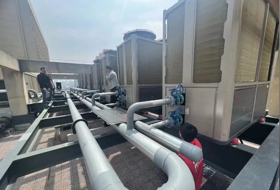 酒店70個房間用空氣能熱水器